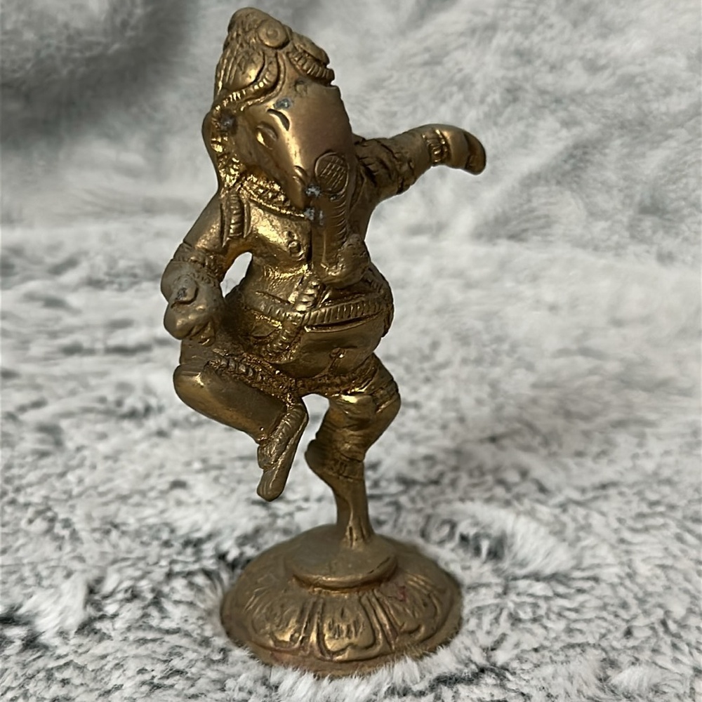 Metal Dancing Ganesha Figure